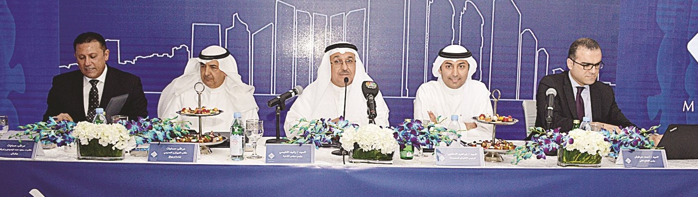 u0627u0644u0646u0641u064au0633u064a u0645u062au0631u0626u0633u0627u064b u0627u0644u0639u0645u0648u0645u064au0629 u0648u0625u0644u0649 u062cu0627u0646u0628u0647 u0627u0644u0635u0642u0639u0628u064a (u062au0635u0648u064au0631 u0628u0633u0627u0645 u0632u064au062fu0627u0646)