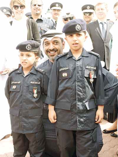 u0645u062du0645u062f u0627u0644u0639u0628u062fu0627u0644u0644u0647 u0645u0634u0627u0631u0643u0627u064b u0641u064a u0627u062du062au0641u0627u0644 u0627u0644u0643u0648u064au062a u0628u064au0648u0645 u0631u062cu0644 u0627u0644u0627u0637u0641u0627u0621 u0627u0644u0631u0627u0628u0639 u0639u0634u0631  