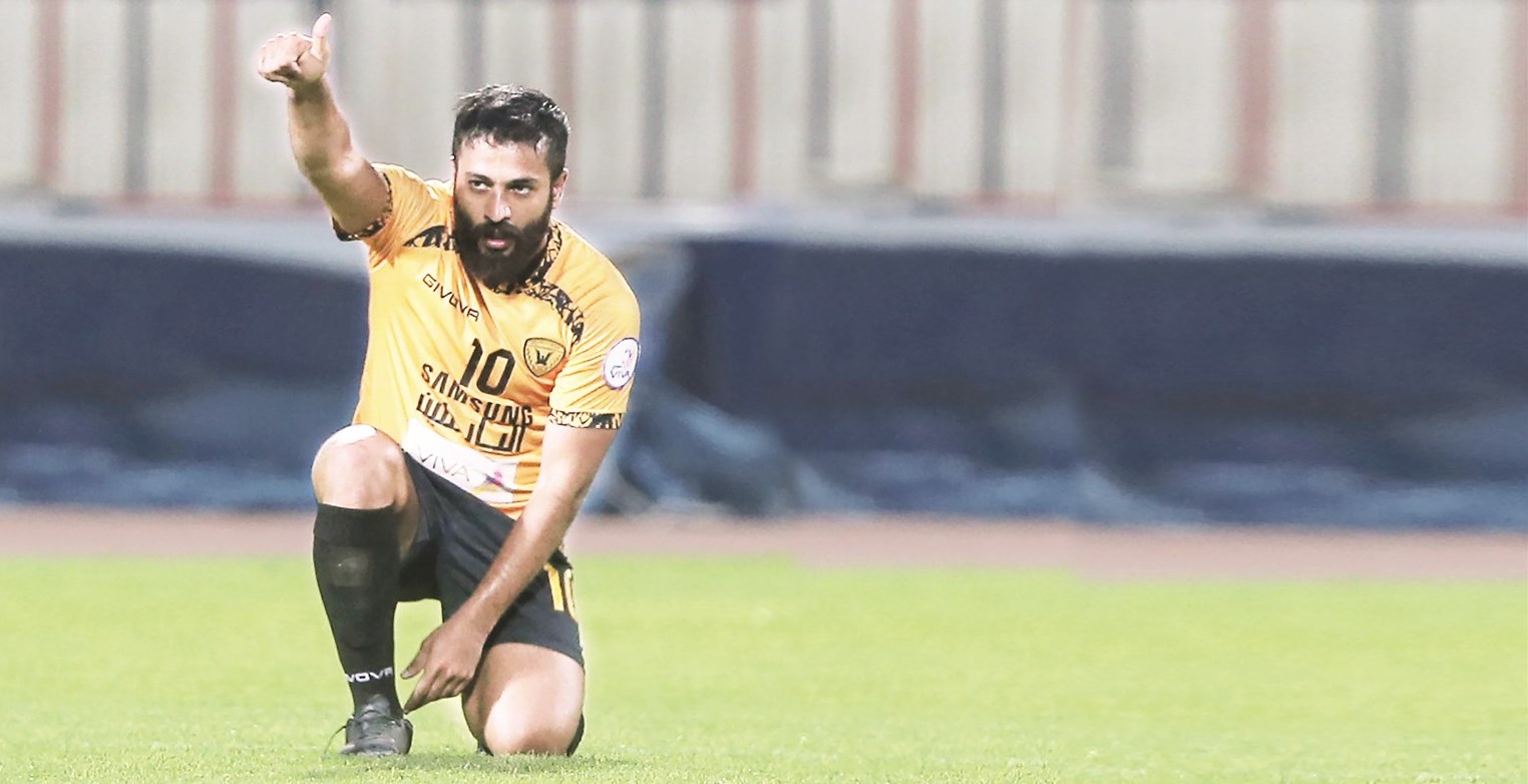 u0646u062cu0645 u0627u0644u0642u0627u062fu0633u064au0629 u0639u0628u062fu0627u0644u0639u0632u064au0632 u0627u0644u0645u0634u0639u0627u0646 u0628u0639u064au062f u062au0633u062cu064au0644 u0647u062fu0641u0647 u0641u064a u0645u0631u0645u0649 u0627u0644u0635u0644u064au0628u062eu0627u062a (u0627u0644u0623u0632u0631u0642 u062fu0648u062a u0643u0648u0645)