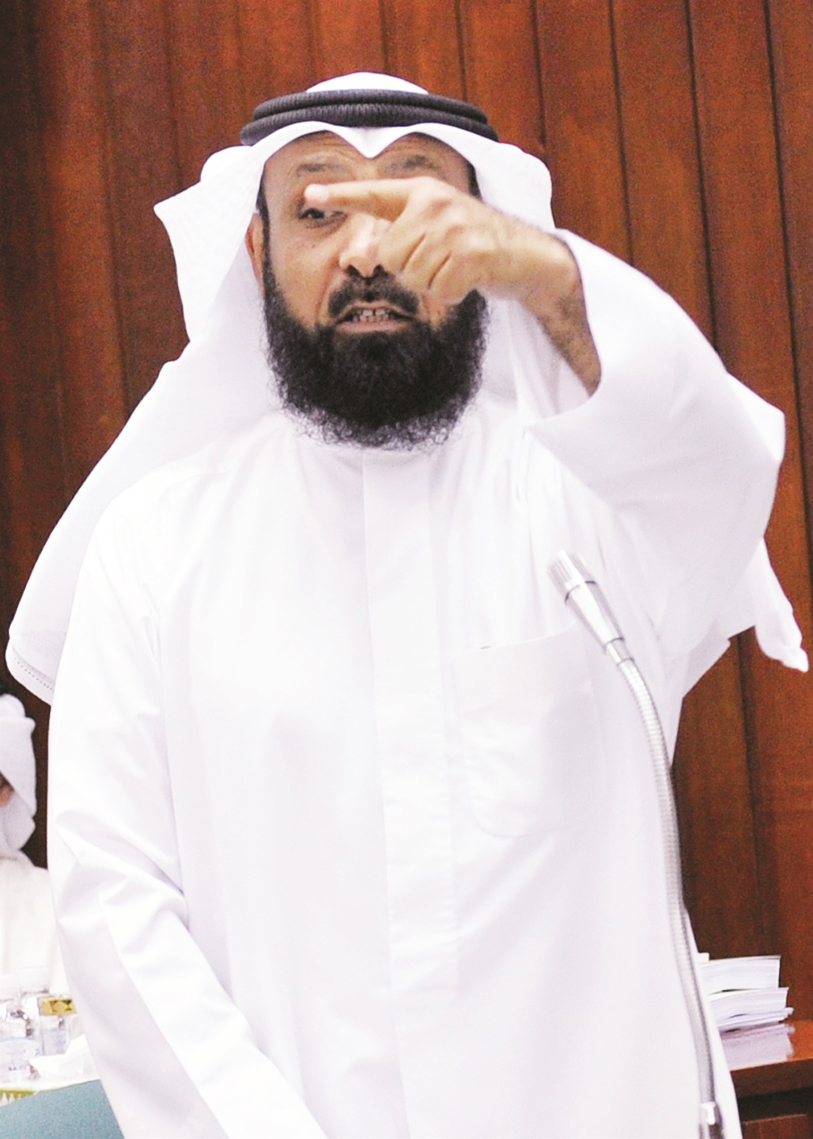 u0627u0644u0639u062cu0645u064a u0645u0639u062au0631u0636u0627u064b u0639u0644u0649 u062au0642u0631u064au0631 u0627u0644u0628u0644u062fu064au0629 u062du0648u0644 u00abu0643u0628u0627u0626u0646 u0627u0644u0645u0642u0627u0647u064au00bb