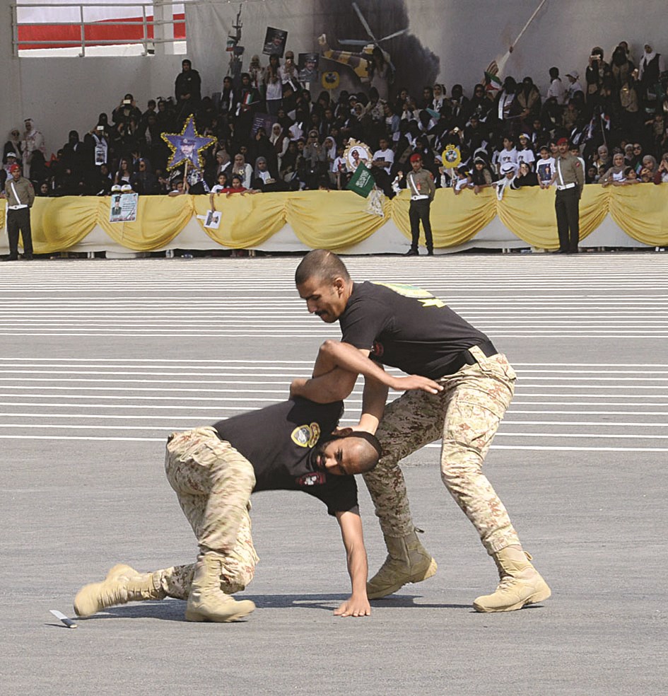 استعراض للفنون القتالية