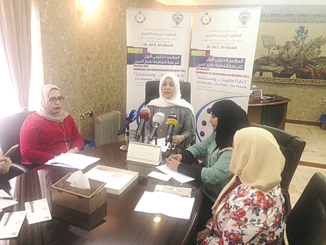 u0627u0628u062au0633u0627u0645 u0627u0644u0647u0648u064au062fu064a u0645u062au062du062fu062bu0629 u0641u064a u0627u0644u0645u0624u062au0645u0631 u0627u0644u0635u062du0627u0641u064a