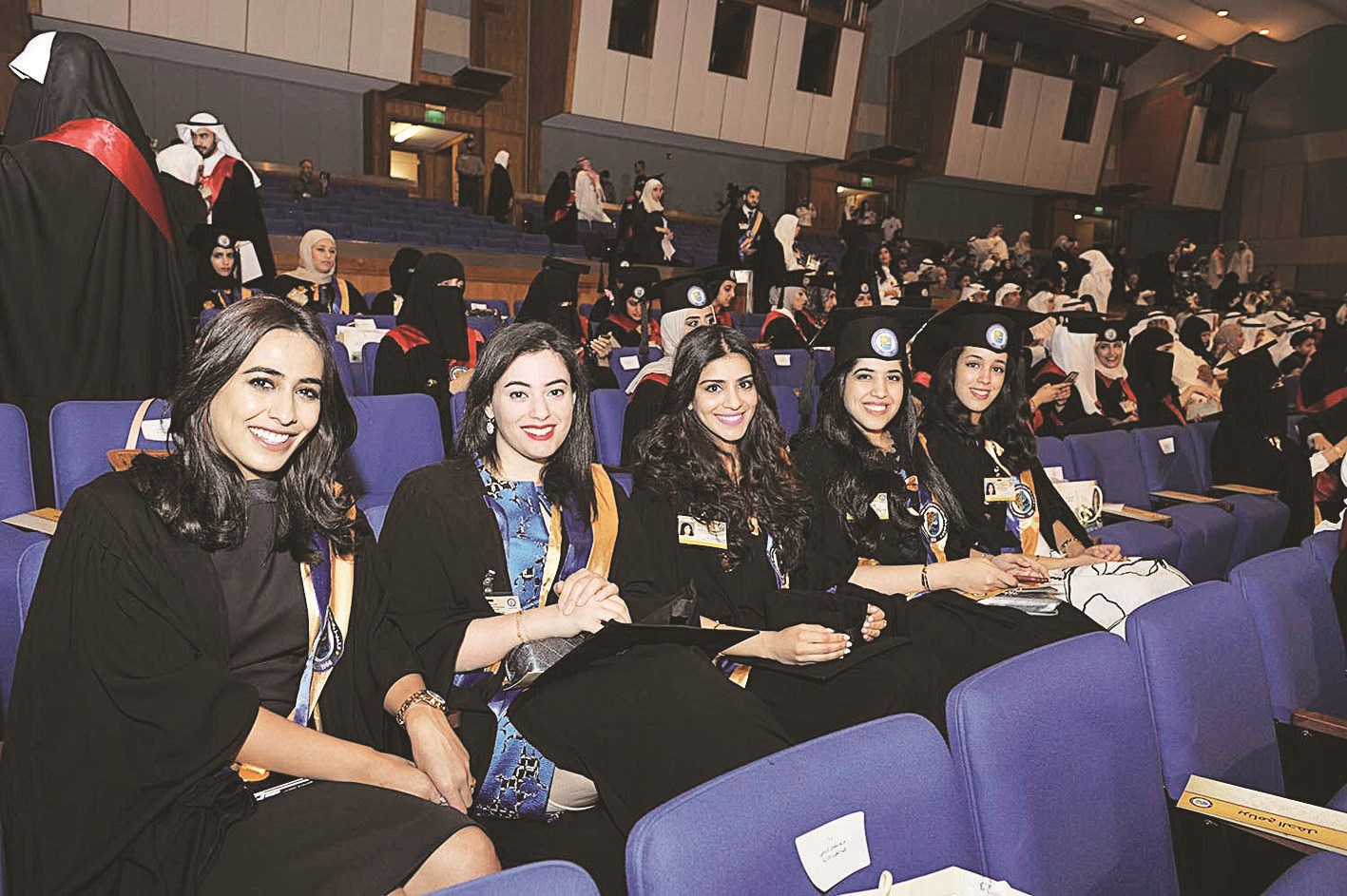 فائقات خلال حفل التكريم