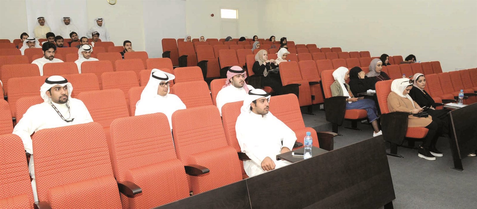 جانب من الحضور