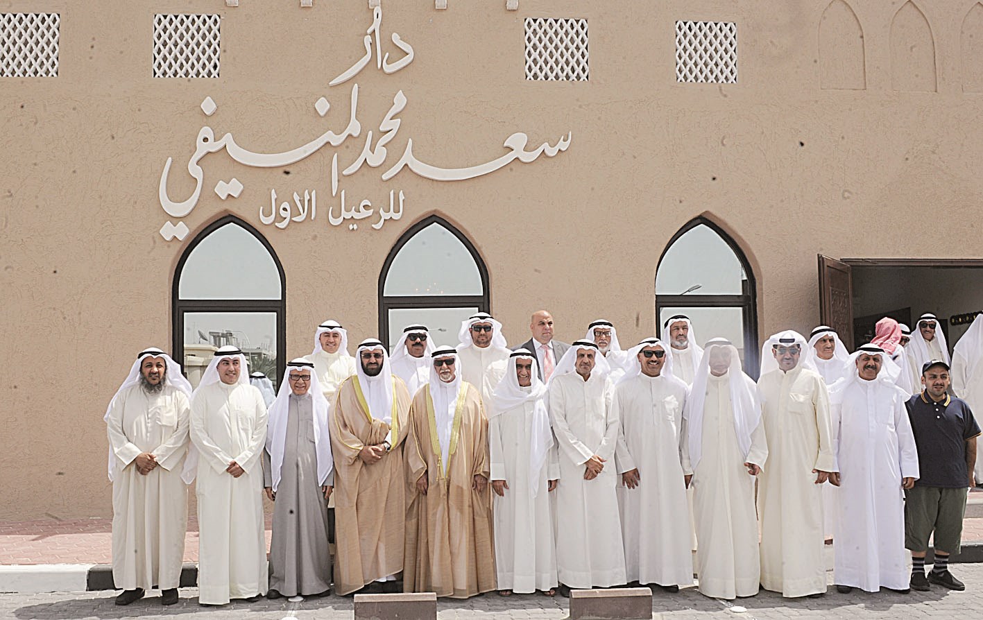 u0627u0644u0639u0645u064au0631 u0645u062au0648u0633u0637u0627 u0643u0628u0627u0631 u0627u0644u062du0636u0648u0631 u0641u064a u0627u0641u062au062au0627u062d u062fu064au0648u0627u0646u064au0629 u0627u0644u0631u0639u064au0644 u0627u0644u0623u0648u0644 (u062au0635u0648u064au0631 u062cu0644u0627u0644 u0645u0639u0648u0636)