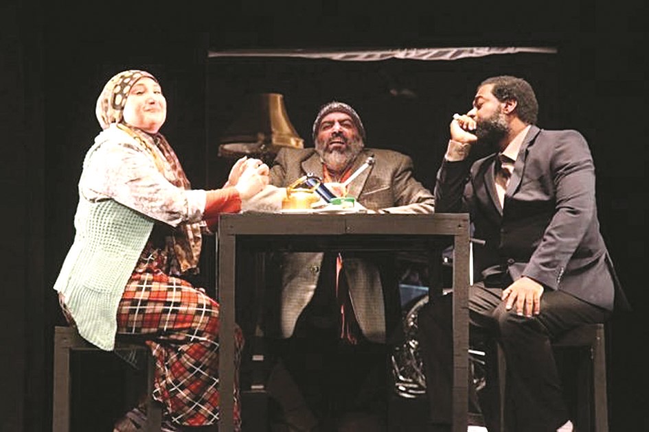 مشهد من مسرحية «صدى الصمت»