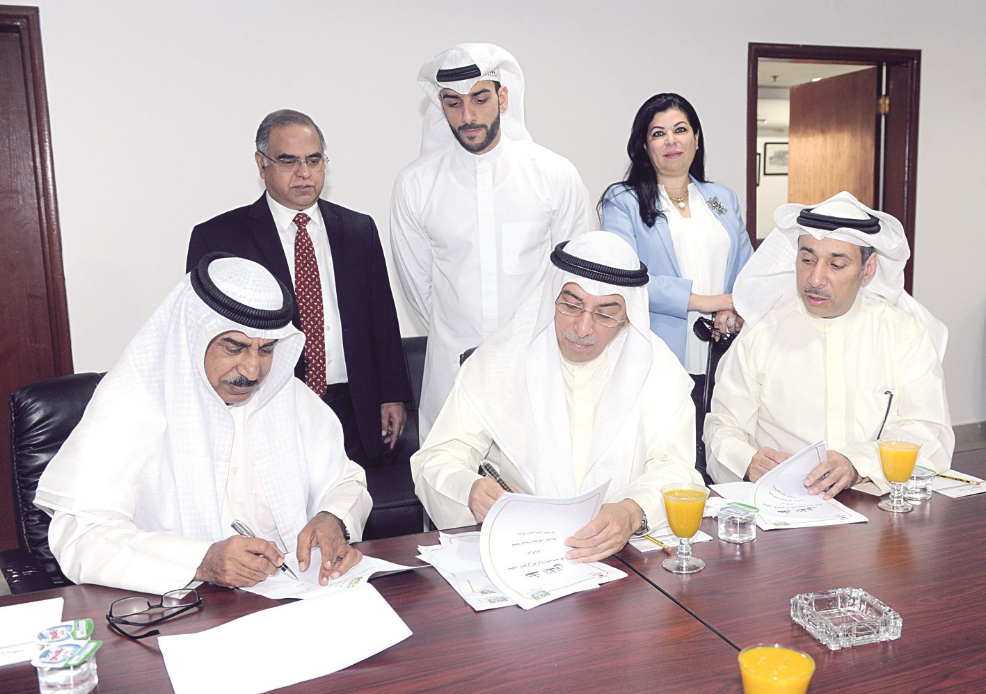 توقيع العقد