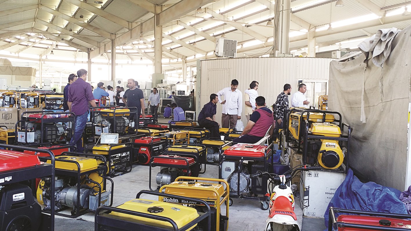 ركن المولدات الكهربائية