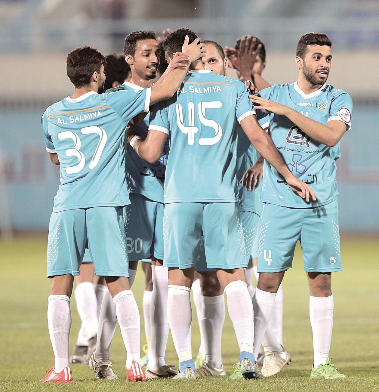 u0641u0631u062du0629 u00abu0633u0644u0645u0627u0648u064au0629u00bb u0639u0627u0634u062a u0641u0635u0644u0627u064b u062cu062fu064au062fu0627u064b u0623u0645u0633 u0639u0644u0649 u062du0633u0627u0628 u0627u0644u0641u062du064au062du064au0644  (u0627u0644u0623u0632u0631u0642 u062fu0648u062a u0643u0648u0645)