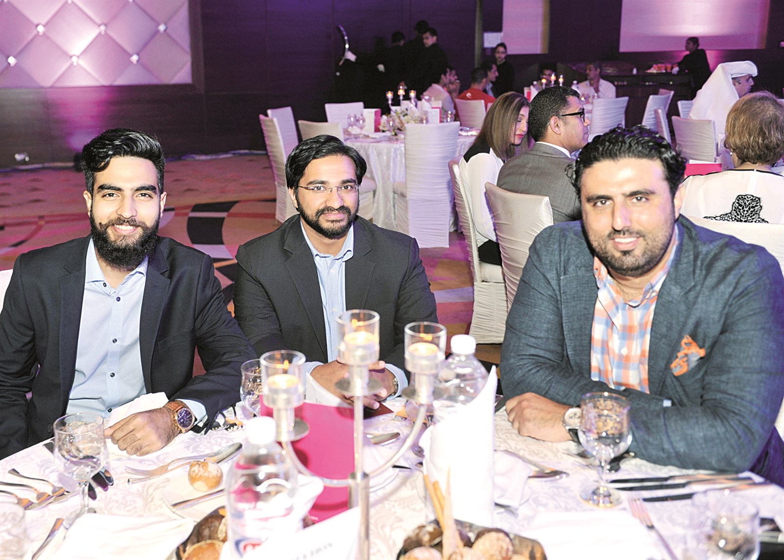 كابي كرم وتوماس فين وناهين بانغاركار