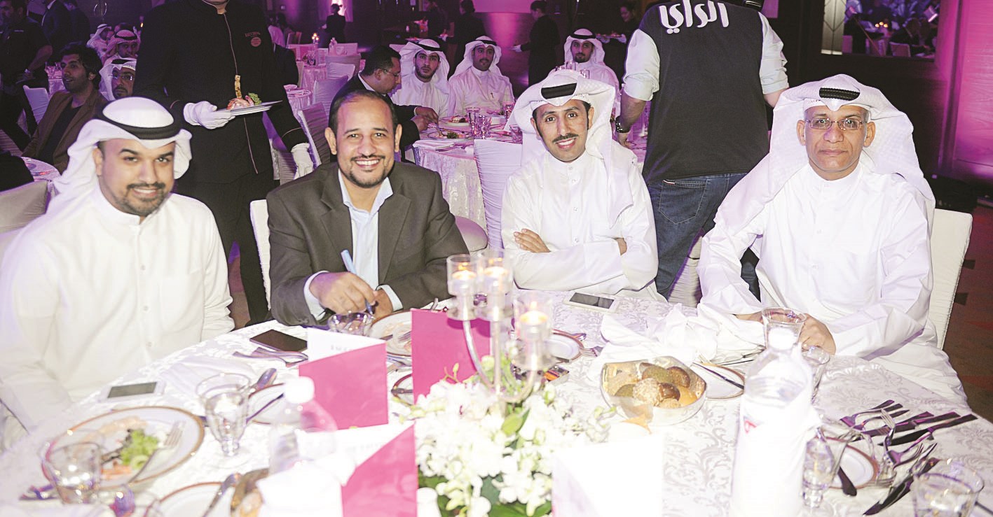 الزملاء الصحافيون