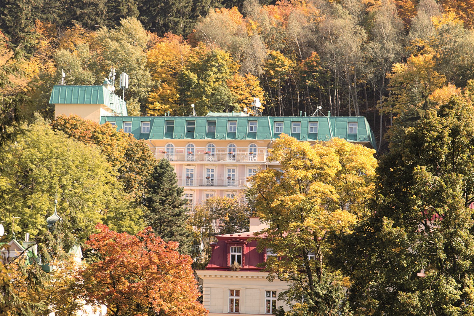 مصح للعلاج الطبيعي وسط الطبيعة الأخاذة