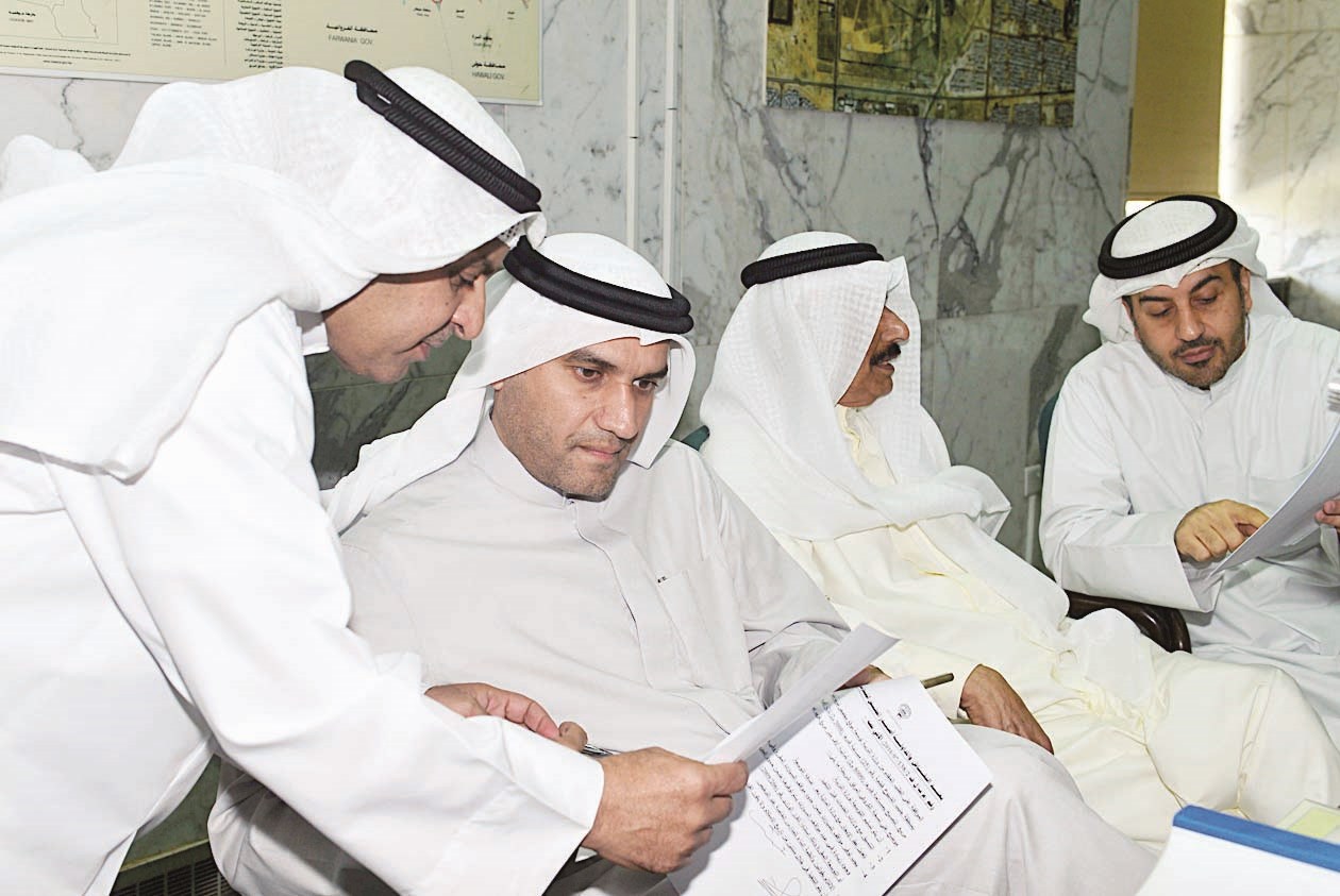 الكندري والمعجل والموسى