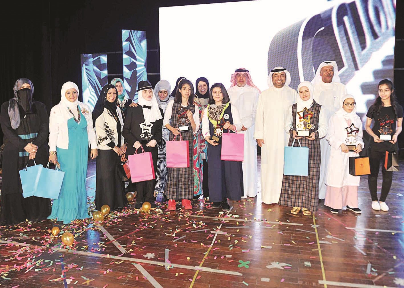 u0627u0644u0632u0644u0632u0644u0629 u0645u062au0648u0633u0637u0627u064b u0639u062fu062fu0627u064b u0645u0646 u0627u0644u0641u0627u0626u0632u0627u062a u0641u064a u0627u0644u0645u0633u0627u0628u0642u0629 (u062au0635u0648u064au0631 u0633u0639u062f u0647u0646u062fu0627u0648u064a)