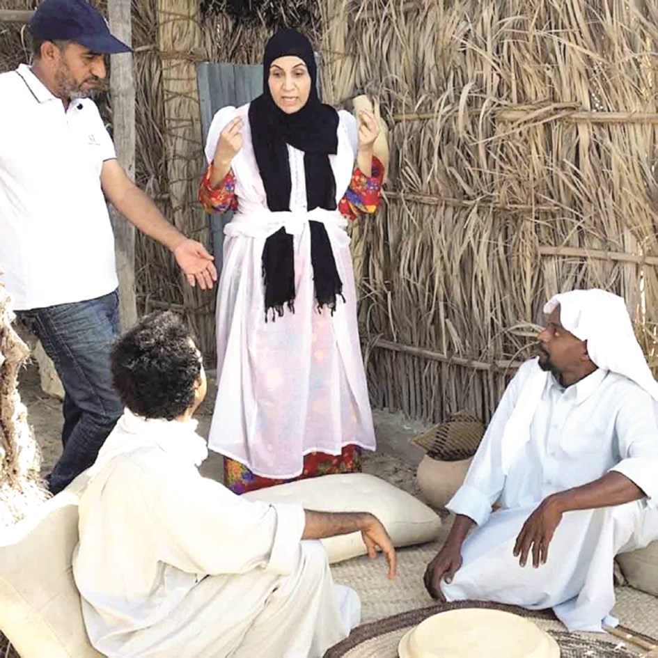 شفيقة يوسف في موقع تصوير أحد أعمالها الشعبية