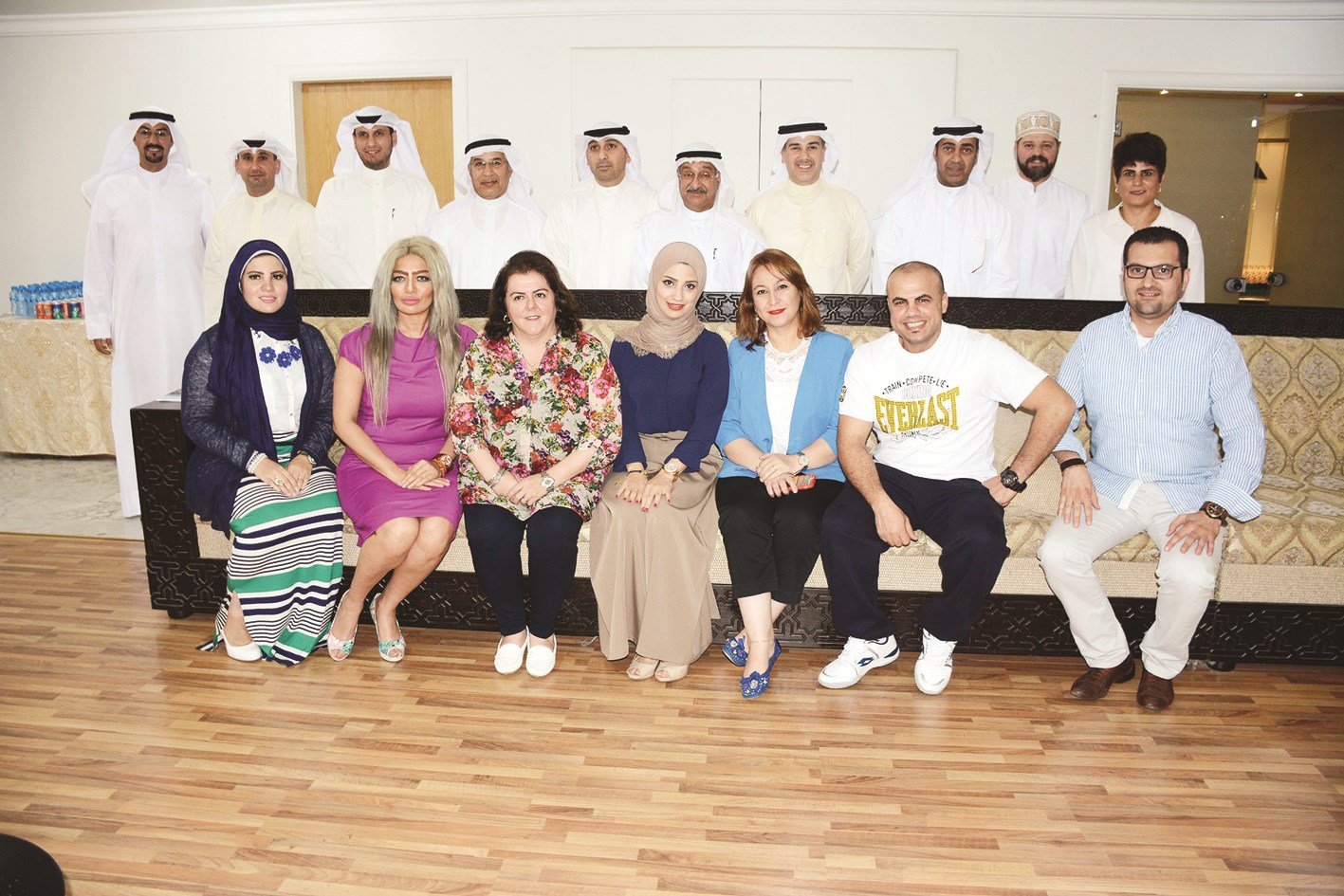 لقطة جماعية لأعضاء مجلس الإدارة الجديد واللجنة الاجتماعية