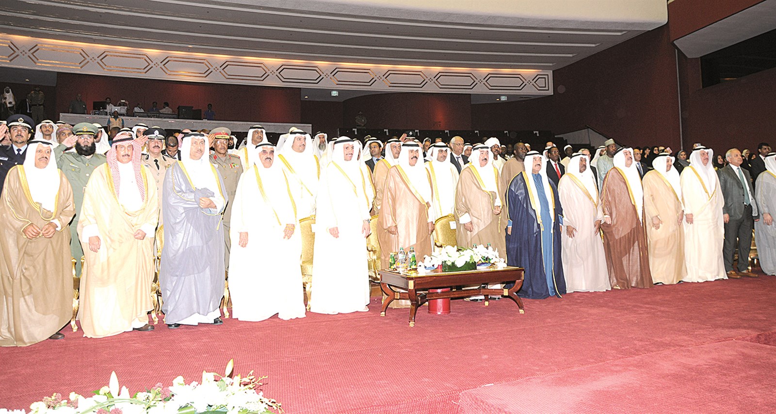 u0646u0627u0626u0628 u0627u0644u0623u0645u064au0631 u064au062au0648u0633u0637 u0627u0644u063au0627u0646u0645 u0648u0643u0628u0627u0631 u0627u0644u062du0636u0648u0631 u0623u062bu0646u0627u0621 u0639u0632u0641 u0627u0644u0646u0634u064au062f u0627u0644u0648u0637u0646u064a