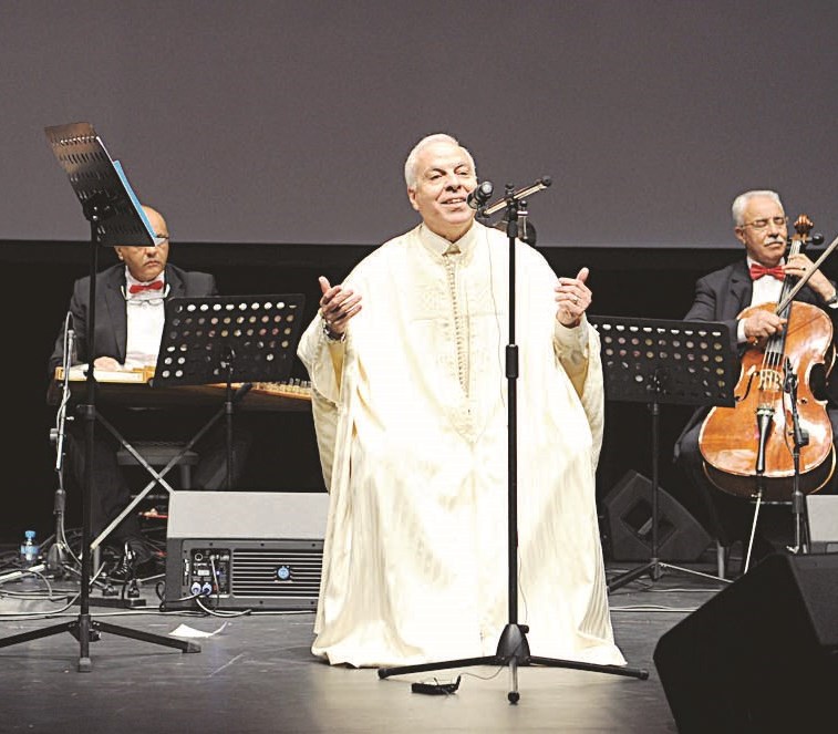 u0627u0644u0632u064au0646 u0627u0644u062du062fu0627u062f u0623u0634u0639u0644 u0627u0644u0645u0633u0631u062d (u062au0635u0648u064au0631 u0637u0627u0631u0642 u0639u0632u0627u0644u062fu064au0646)