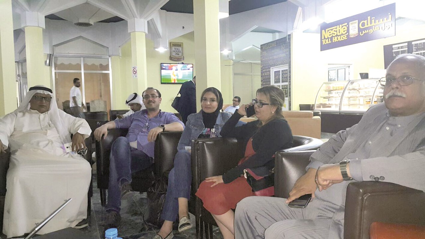 ممثلو الصحف الكويتية في المركز الإعلامي