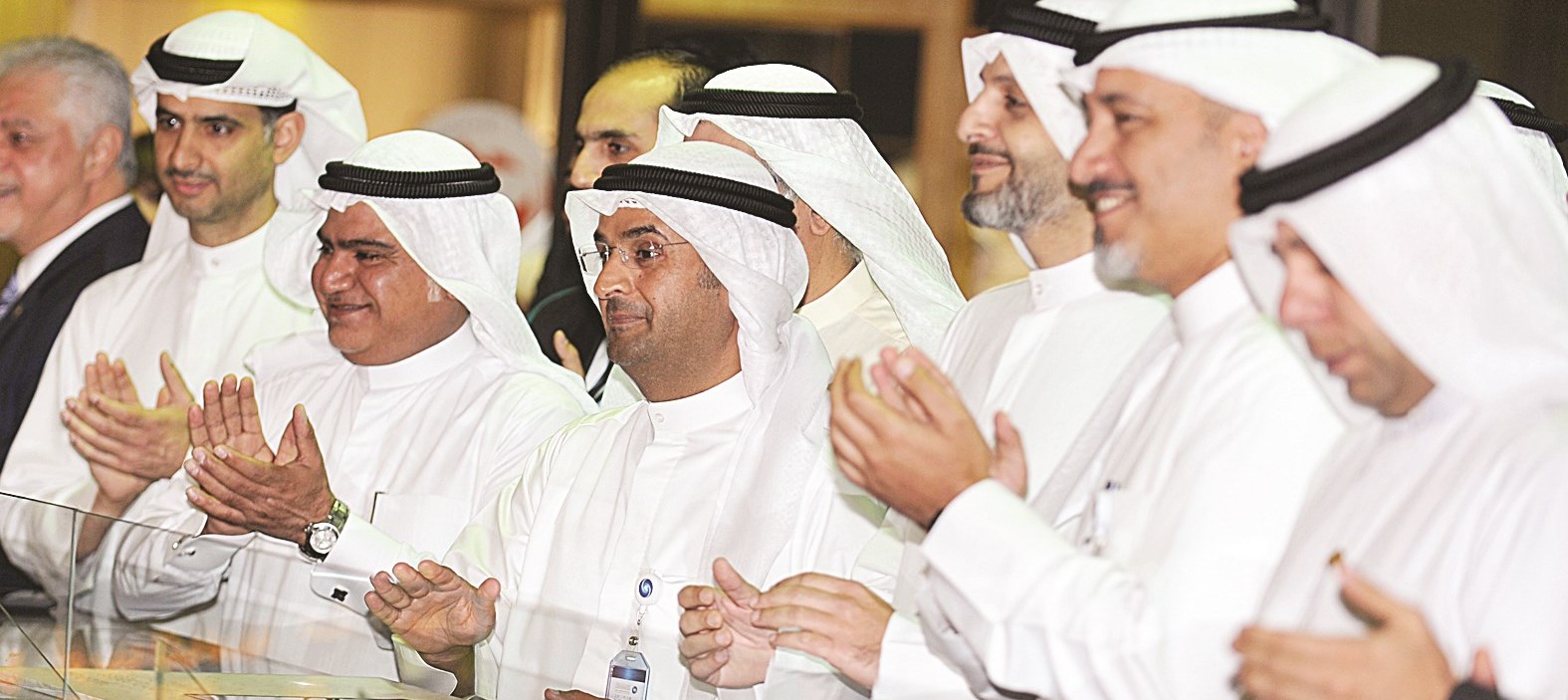 u0644u062du0638u0629 u0642u0631u0639 u0623u0648u0644 u062cu0631u0633 u062au062fu0627u0648u0644 u0628u0639u0647u062fu0629 u0627u0644u0642u0637u0627u0639 u0627u0644u062eu0627u0635 (u062au0635u0648u064au0631 u0633u0639u062f u0647u0646u062fu0627u0648u064a)