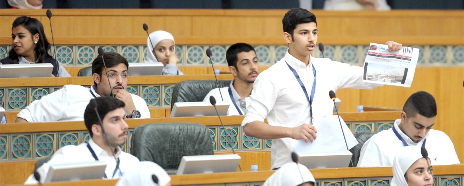 طالب يدلي بمداخلة ويستشهد بـ «الراي»