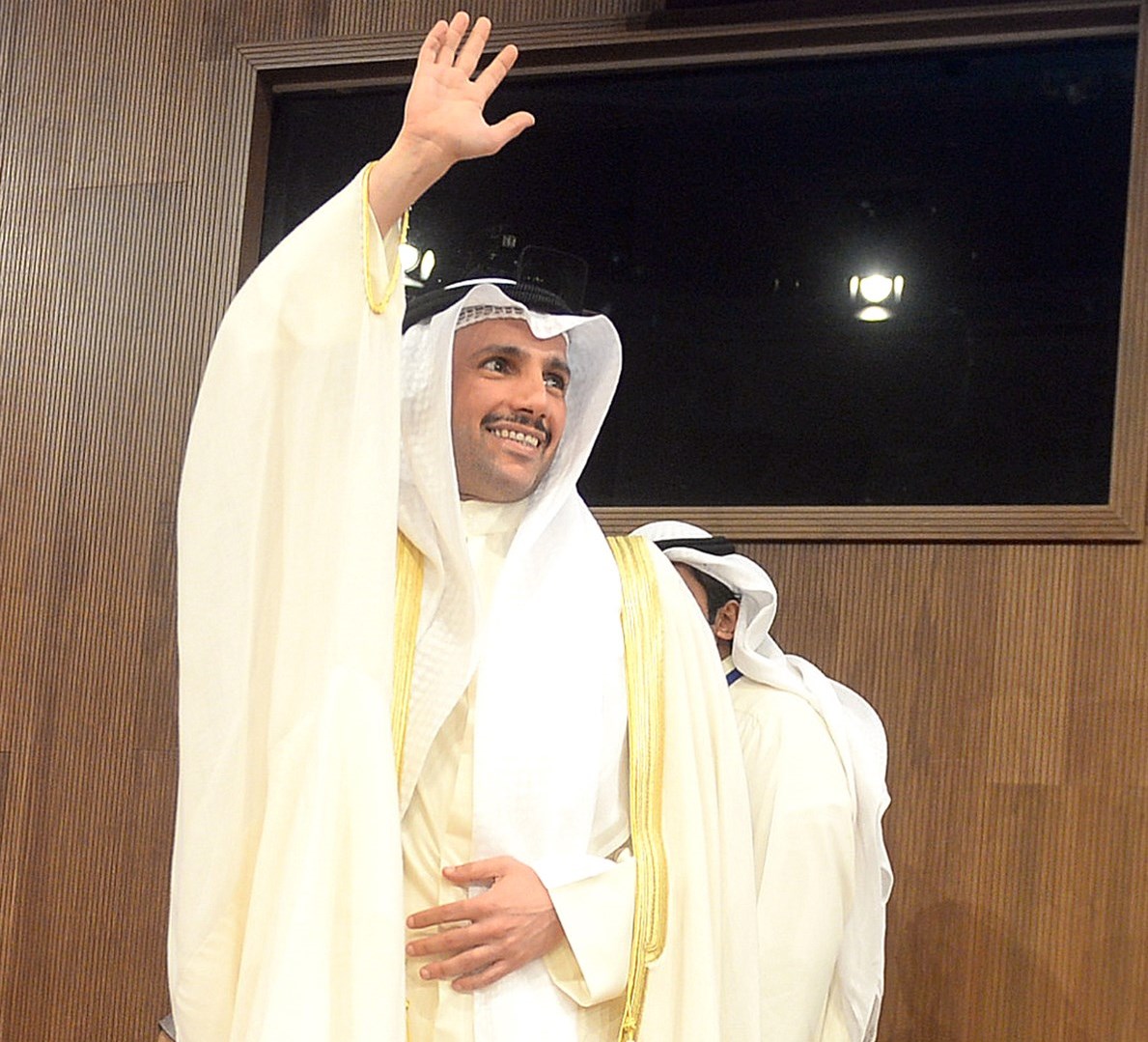 u0627u0644u0631u0626u064au0633 u0627u0644u063au0627u0646u0645 u0645u062du064au064au0627u064b u0627u0644u062du0636u0648u0631 (u062au0635u0648u064au0631 u0623u0633u0639u062f u0639u0628u062fu0627u0644u0644u0647)