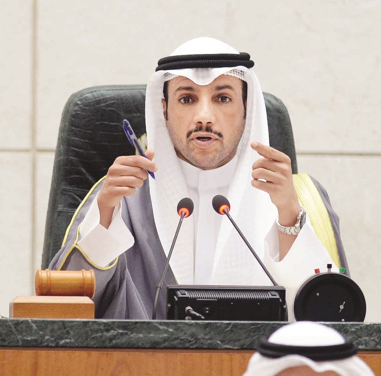 u0627u0644u0631u0626u064au0633 u0627u0644u063au0627u0646u0645 u0645u062au0631u0626u0633u0627u064b u0627u0644u062cu0644u0633u0629 (u062au0635u0648u064au0631 u0623u0633u0639u062f u0639u0628u062fu0627u0644u0644u0647)