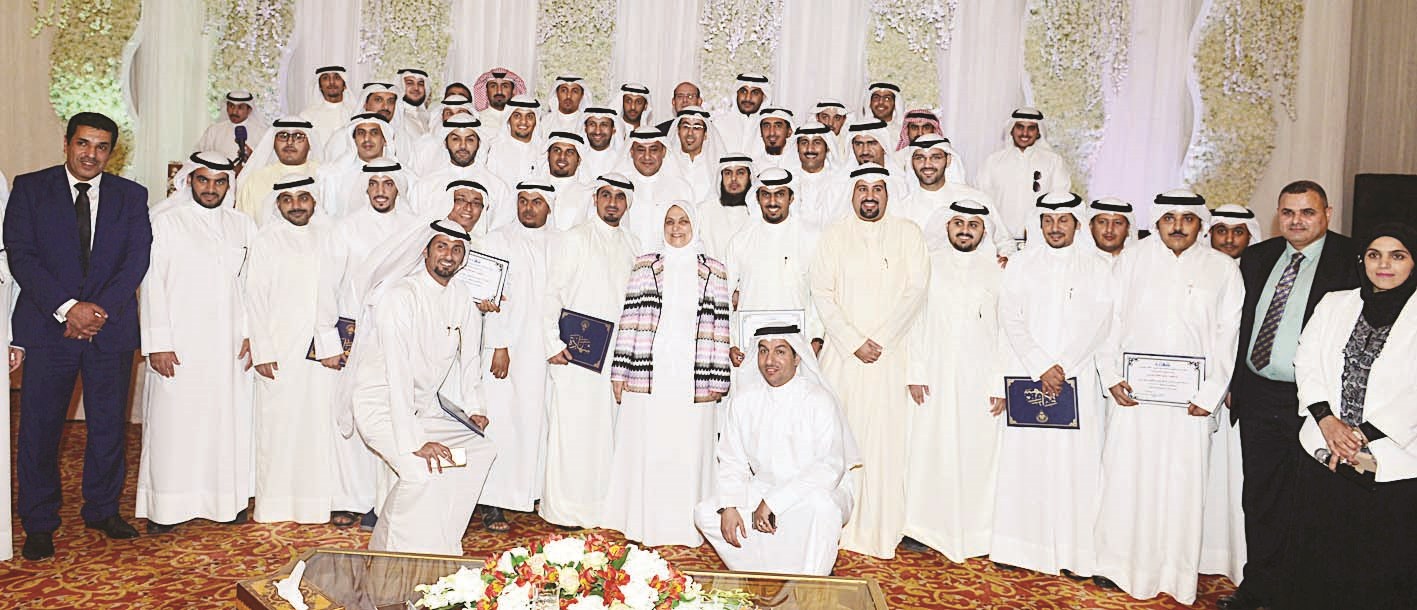 u0644u0642u0637u0629 u062au0630u0643u0627u0631u064au0629 u0645u0639 u0627u0644u0648u0632u064au0631u0629 u0627u0644u0635u0628u064au062d  (u062au0635u0648u064au0631 u0645u0648u0633u0649 u0639u064au0627u0634)