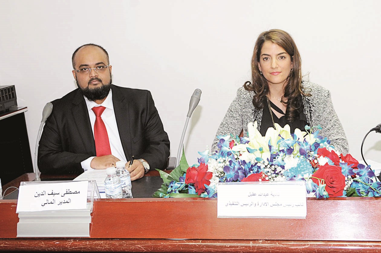 u0639u0642u064au0644 u0645u062au0631u0626u0633u0629 u0627u0644u0627u062cu062au0645u0627u0639 (u062au0635u0648u064au0631 u0643u0631u0645 u0630u064au0627u0628)