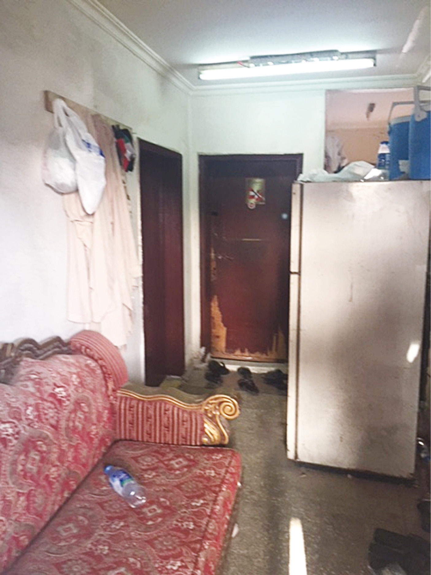 سكن العزاب من الداخل