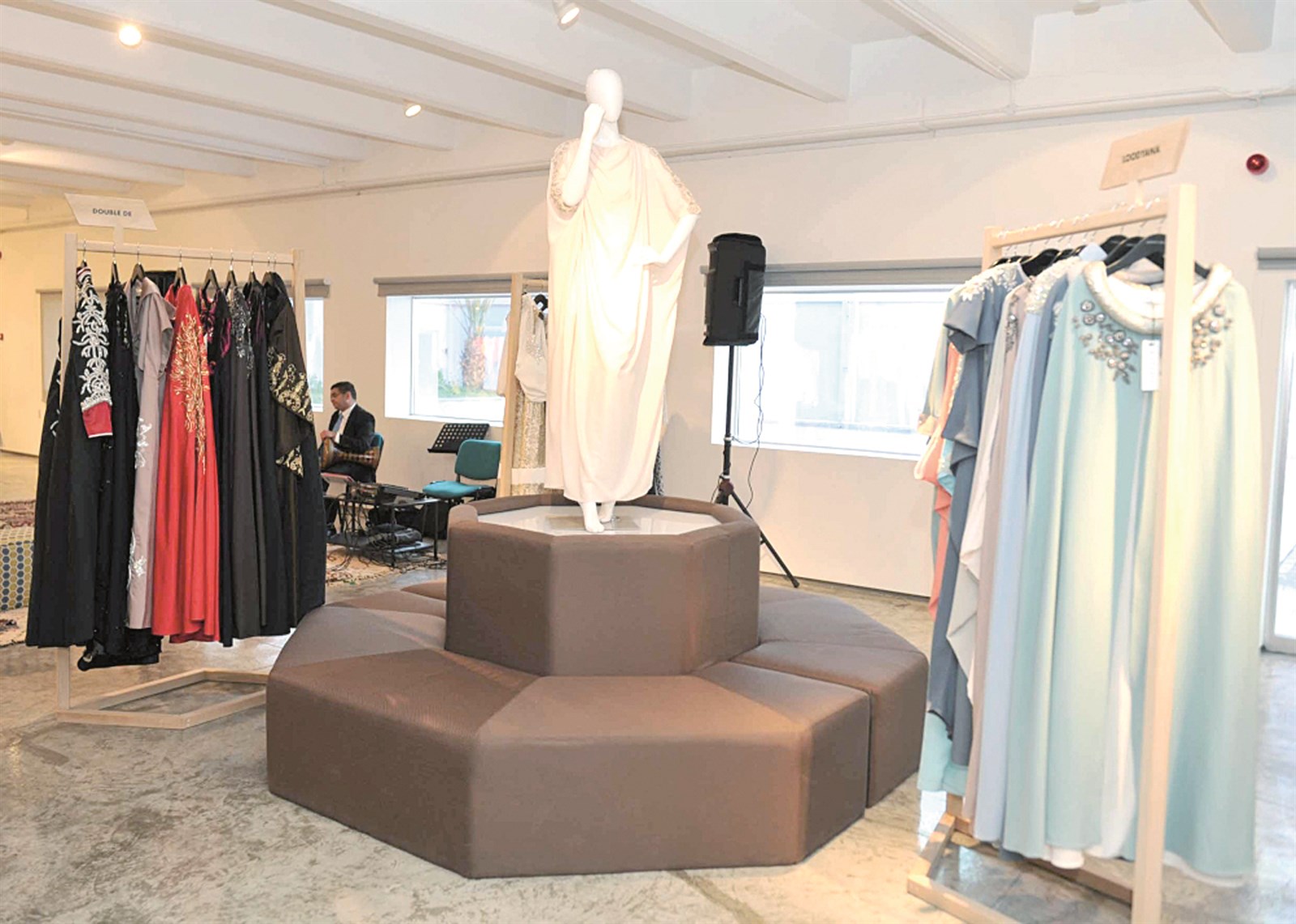 تشكيلة من الدراعات الأنيقة