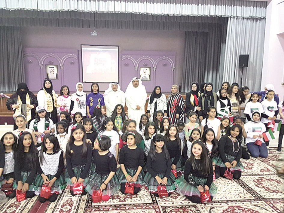 الوكيل المقصيد يتوسط مسؤولات وطالبات الأندية المسائية في منطقة العاصمة