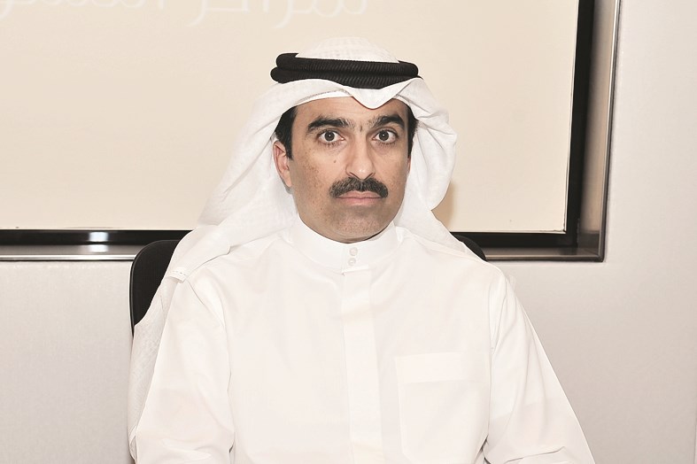 ... ومتحدثاً