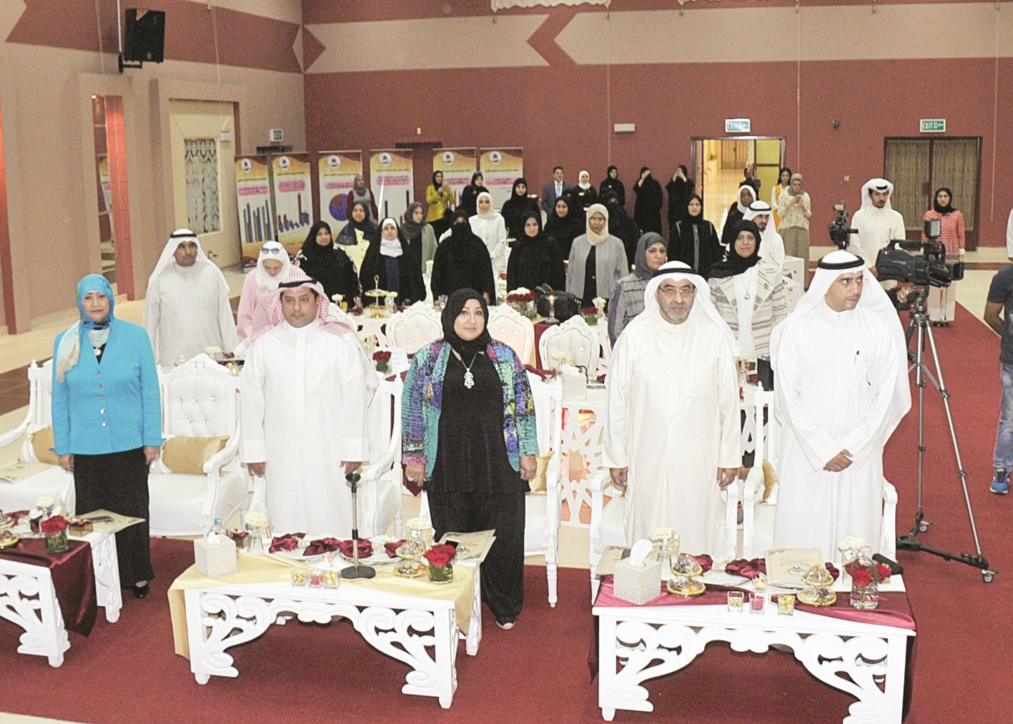 u0648u0643u064au0644 u00abu0627u0644u062au0631u0628u064au0629u00bb u0648u0642u064au0627u062fu0627u062a u0627u0644u0623u062du0645u062fu064a u0627u0644u062au0639u0644u064au0645u064au0629 u0641u064a u0628u062fu0627u064au0629 u0627u0644u0646u062fu0648u0629  (u062au0635u0648u064au0631 u0633u0639u062f u0647u0646u062fu0627u0648u064a)