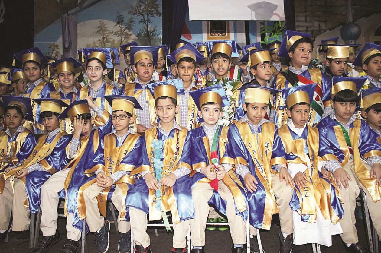 الفائقون في لقطة تذكارية