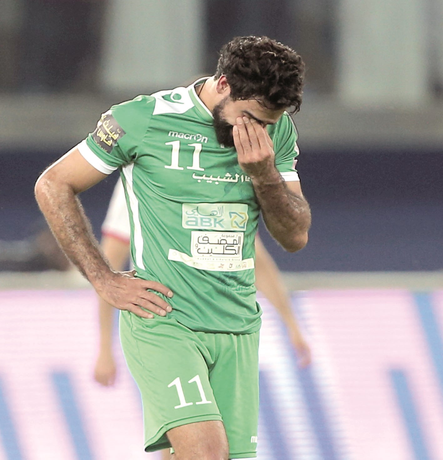 u0627u0644u0639u0631u0628u064a... u0645u0648u0633u0645 u0644u0644u0646u0633u064au0627u0646  (u0627u0644u0623u0632u0631u0642 u062fu0648u062a u0643u0648u0645)