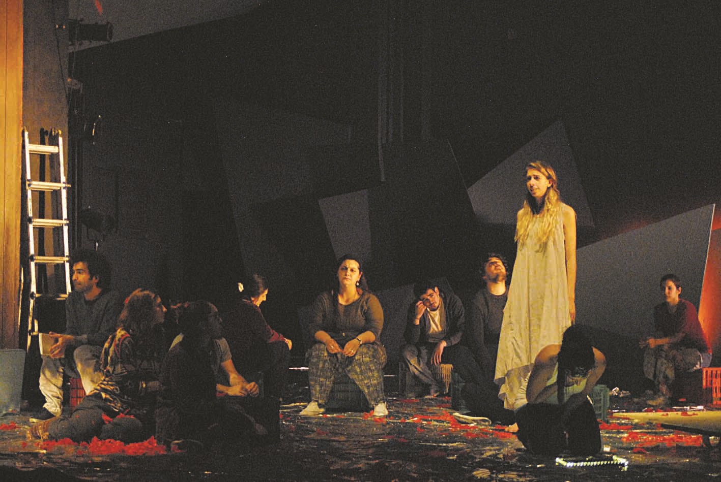 مشهد من العرض