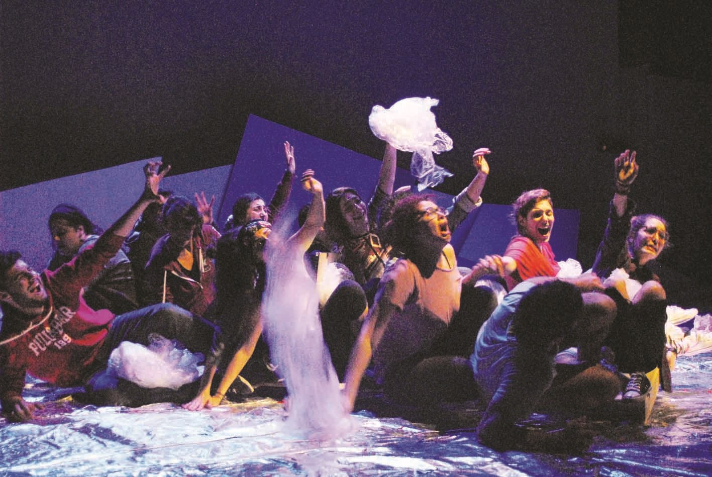 u0642u0627u0631u0628 u0644u0644u0631u062du0644u0627u062a u063au064au0631 u0627u0644u0634u0631u0639u064au0629 u0625u0644u0649 u0627u0644u0634u0648u0627u0637u0626 u0627u0644u064au0648u0646u0627u0646u064au0629 u0639u0644u0649 u0627u0644u062eu0634u0628u0629