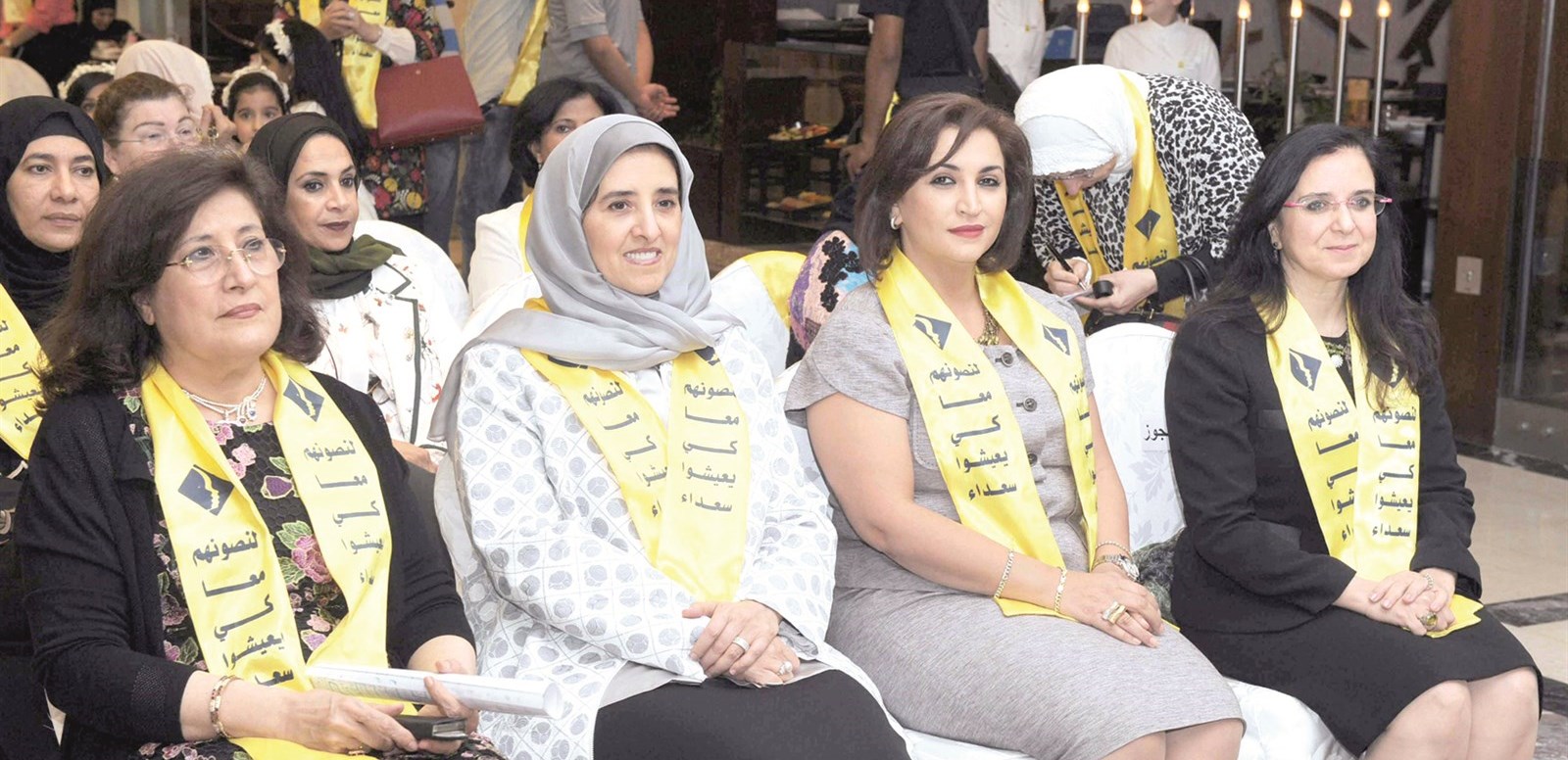 عايدة سالم العلي متوسطة سهام الفريح وعقيلتي سفيري الأردن ومصر