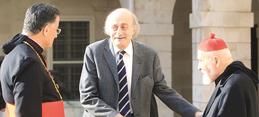 النائب وليد جنبلاط مع البطريرك مار بشارة بطرس الراعي وسلَفه مار نصرالله بطرس صفير