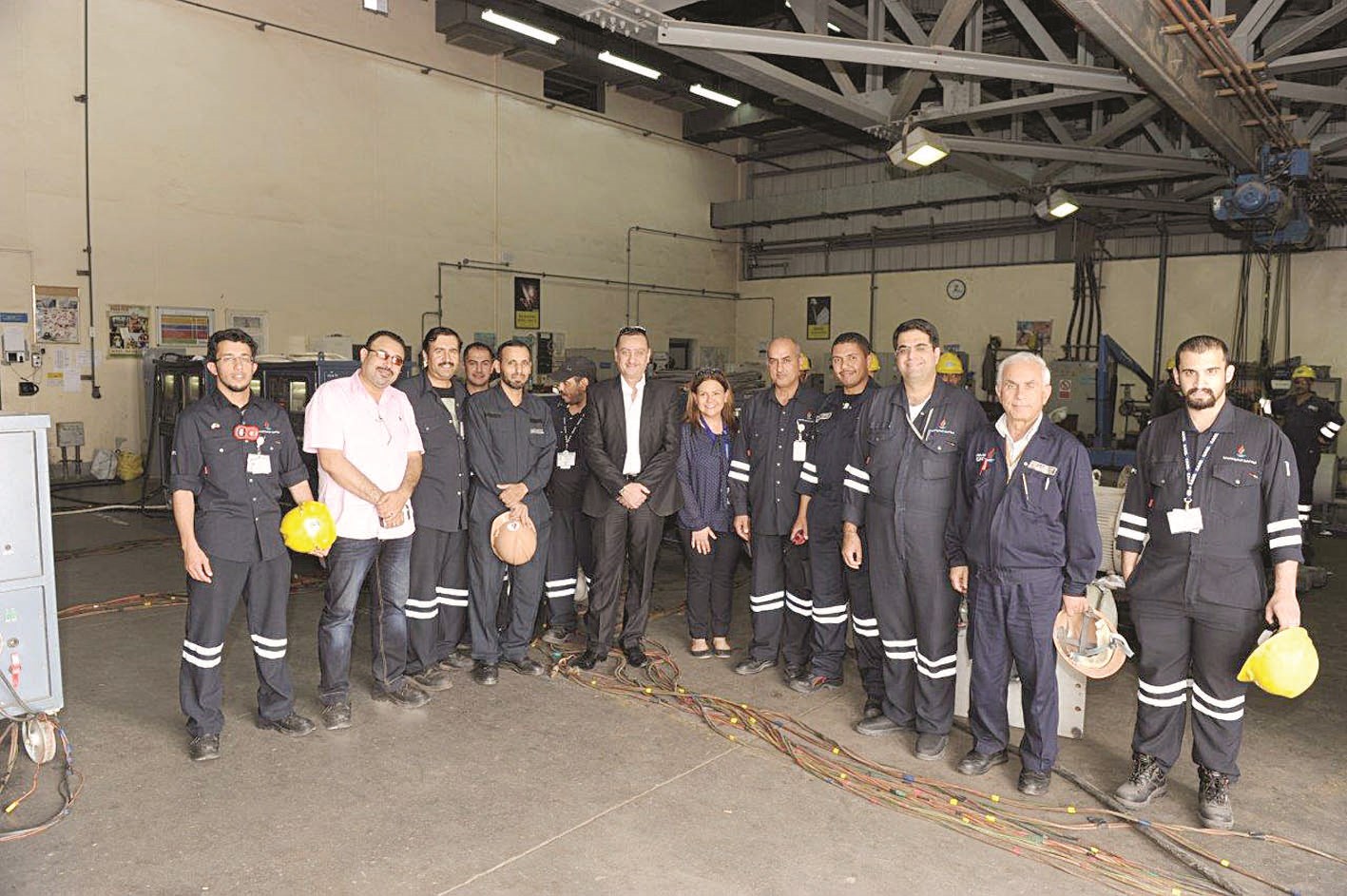 u0627u0644u0639u062cu0645u064a u0645u062au0648u0633u0637u0627u064b u0645u0633u0624u0648u0644u064a u0627u0644u0635u064au0627u0646u0629 u062fu0627u062eu0644 u0625u062du062fu0649 u0648u0631u0634 u0627u0644u0635u064au0627u0646u0629