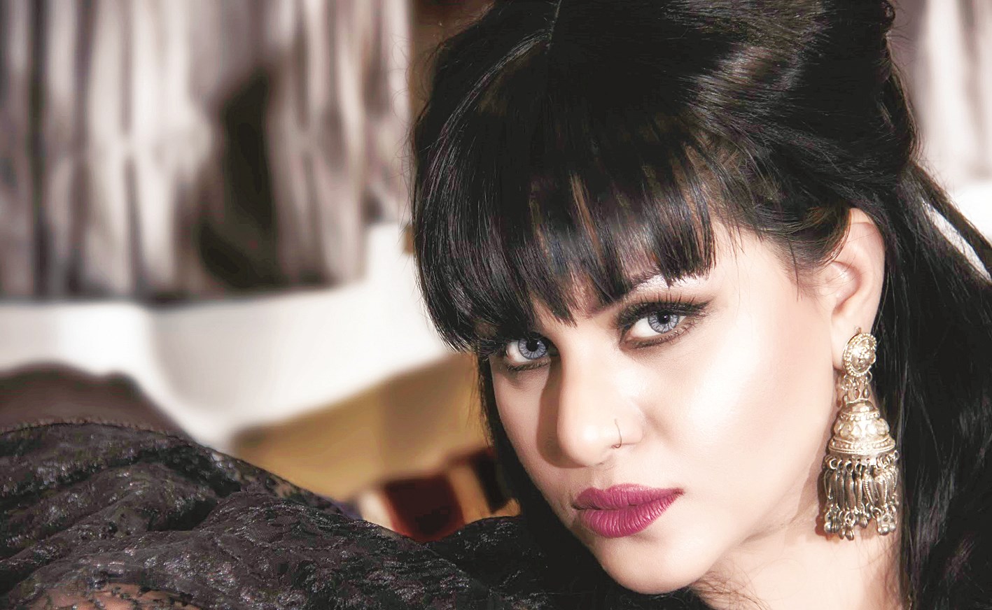 الكندري في مشهد من أحد أعمالها