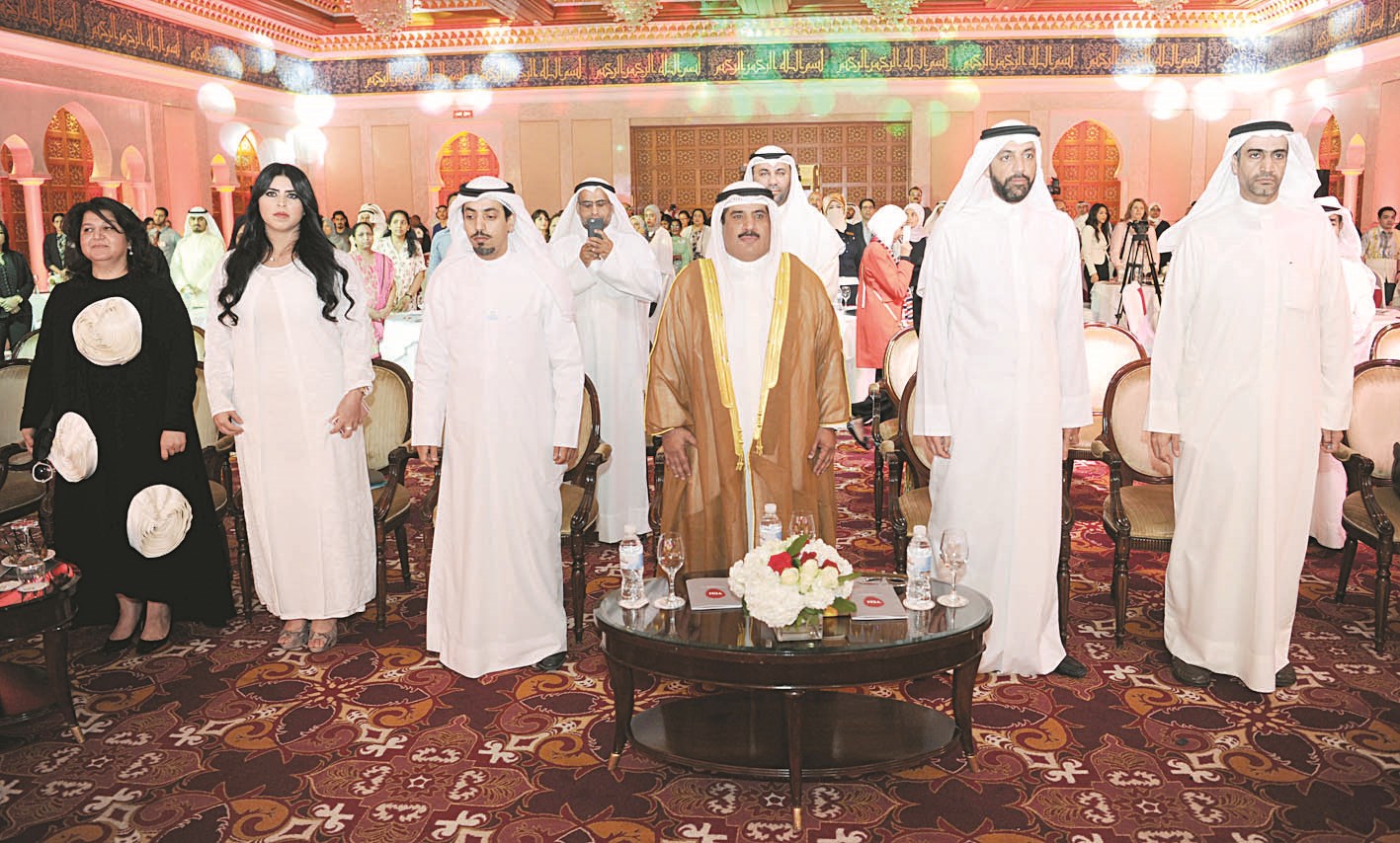 u0645u0645u062bu0644 u0648u0632u064au0631 u0627u0644u0635u062du0629 u064au062au0642u062fu0645 u0627u0644u062du0636u0648u0631 u0641u064a u0628u062fu0627u064au0629 u0627u0644u0645u0624u062au0645u0631 (u062au0635u0648u064au0631 u0637u0627u0631u0642 u0639u0632u0627u0644u062fu064au0646)