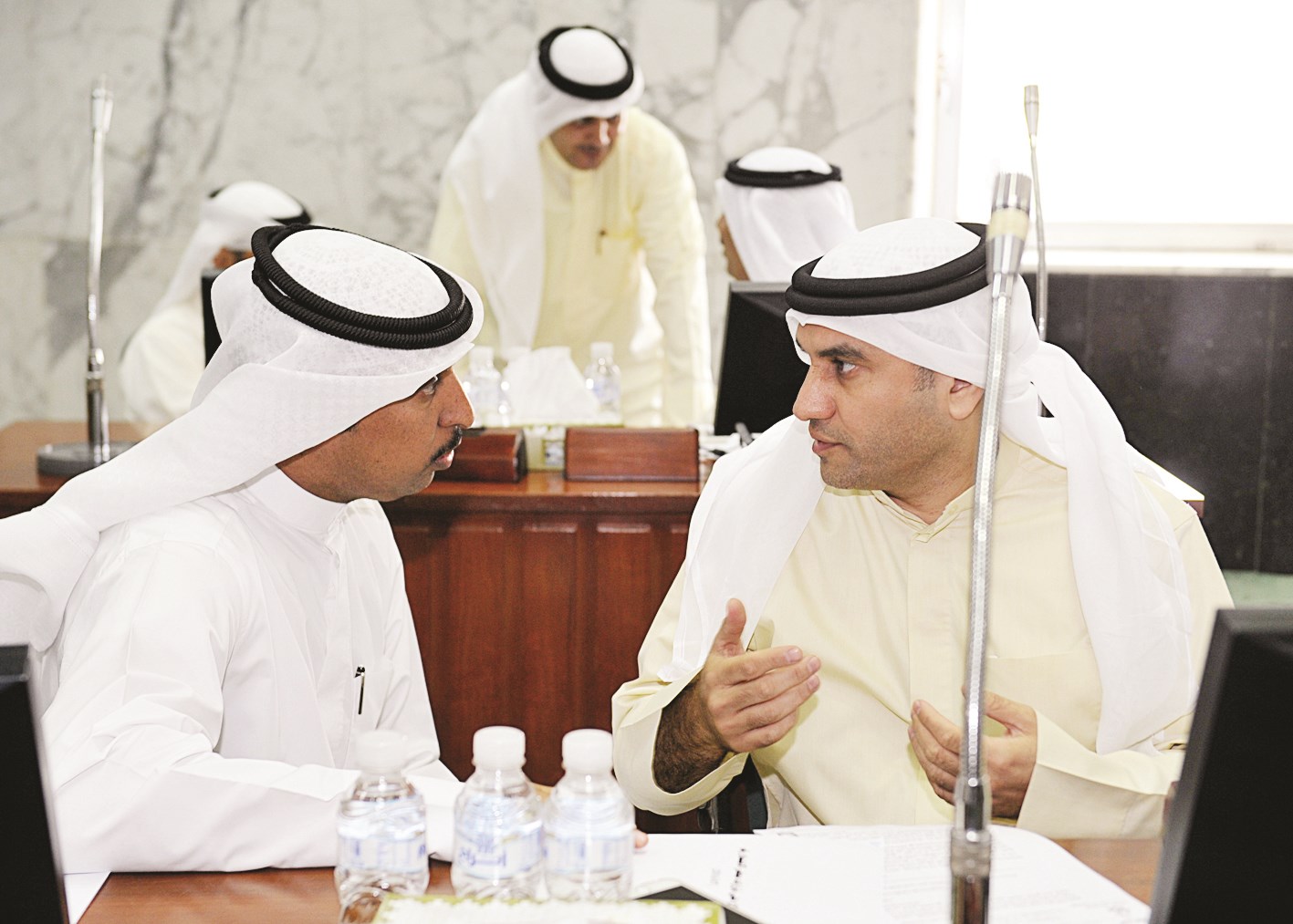 الكندري والخرينج بعد رفضهما استدراك الوزير