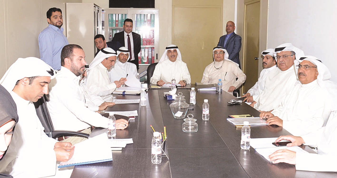 u0627u0644u0645u0637u0648u0639 u0645u062au0631u0626u0633u0627u064b u0627u0644u0639u0645u0648u0645u064au0629 (u062au0635u0648u064au0631 u0643u0631u0645 u0630u064au0627u0628)