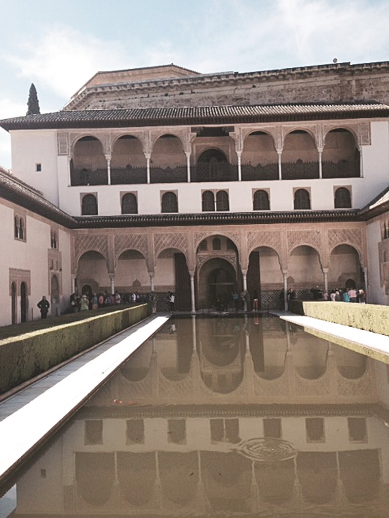 أحد قصور القلعة الحمراء