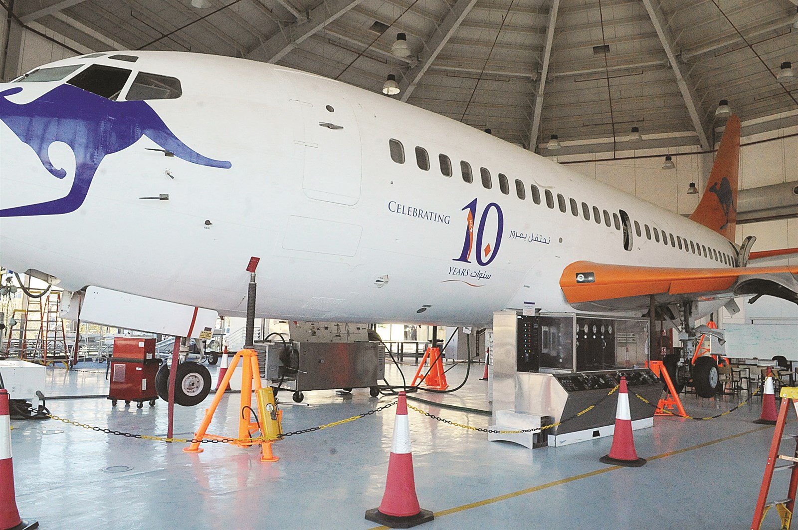 طائرة (بوينغ 737) لتعليم وتدريب طلبة الكلية