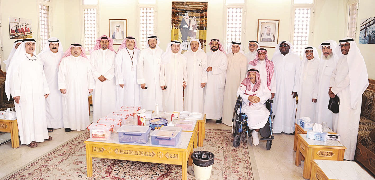 u0648u0641u062f u0628u0644u062fu064au0629 u062du0648u0644u064a u0648u00abu0627u0644u0628u0644u062fu064au00bb u0641u064a u0632u064au0627u0631u0629 u0644u0623u062du062f u0627u0644u062fu0648u0627u0648u064au0646 u0628u0645u0646u0637u0642u0629 u0645u0634u0631u0641 (u062au0635u0648u064au0631 u0637u0627u0631u0642 u0639u0632 u0627u0644u062fu064au0646)