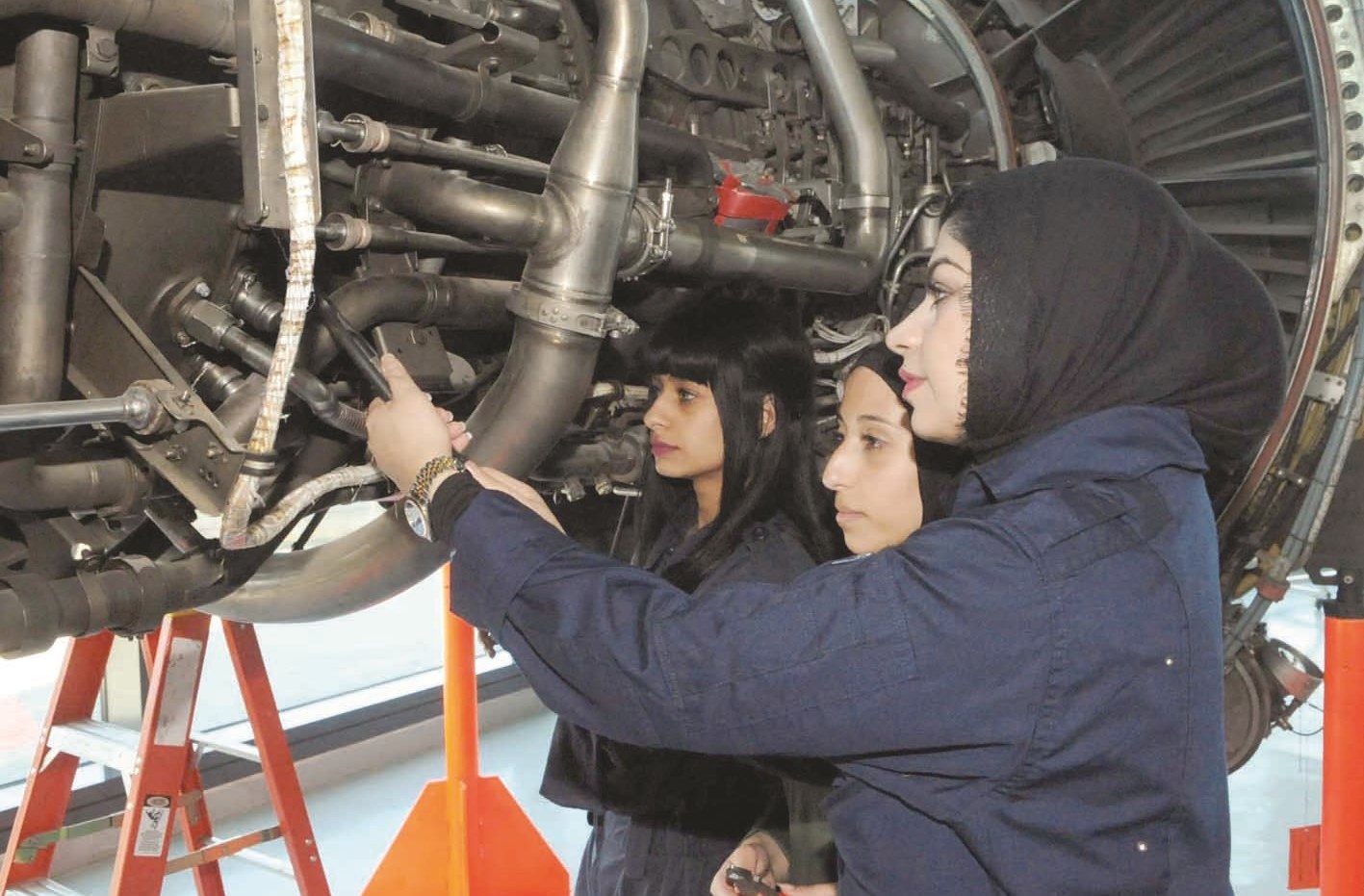 u0627u0643u062au0633u0627u0628 u0627u0644u062eu0628u0631u0629 u0648u0627u0644u0645u0647u0627u0631u0629 (u062au0635u0648u064au0631 u0643u0631u0645 u062fu064au0627u0628)