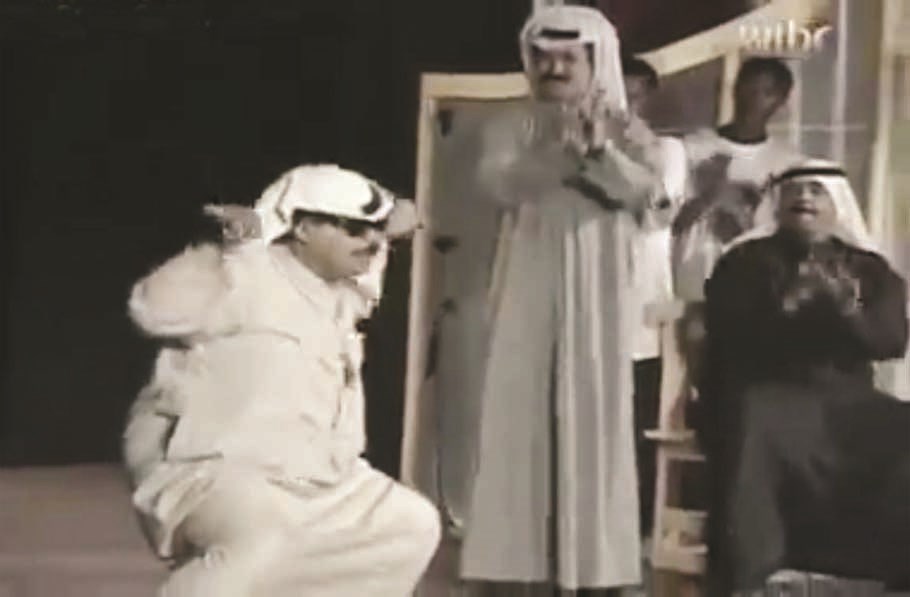 في مشهد من مسرحية «أم علي»